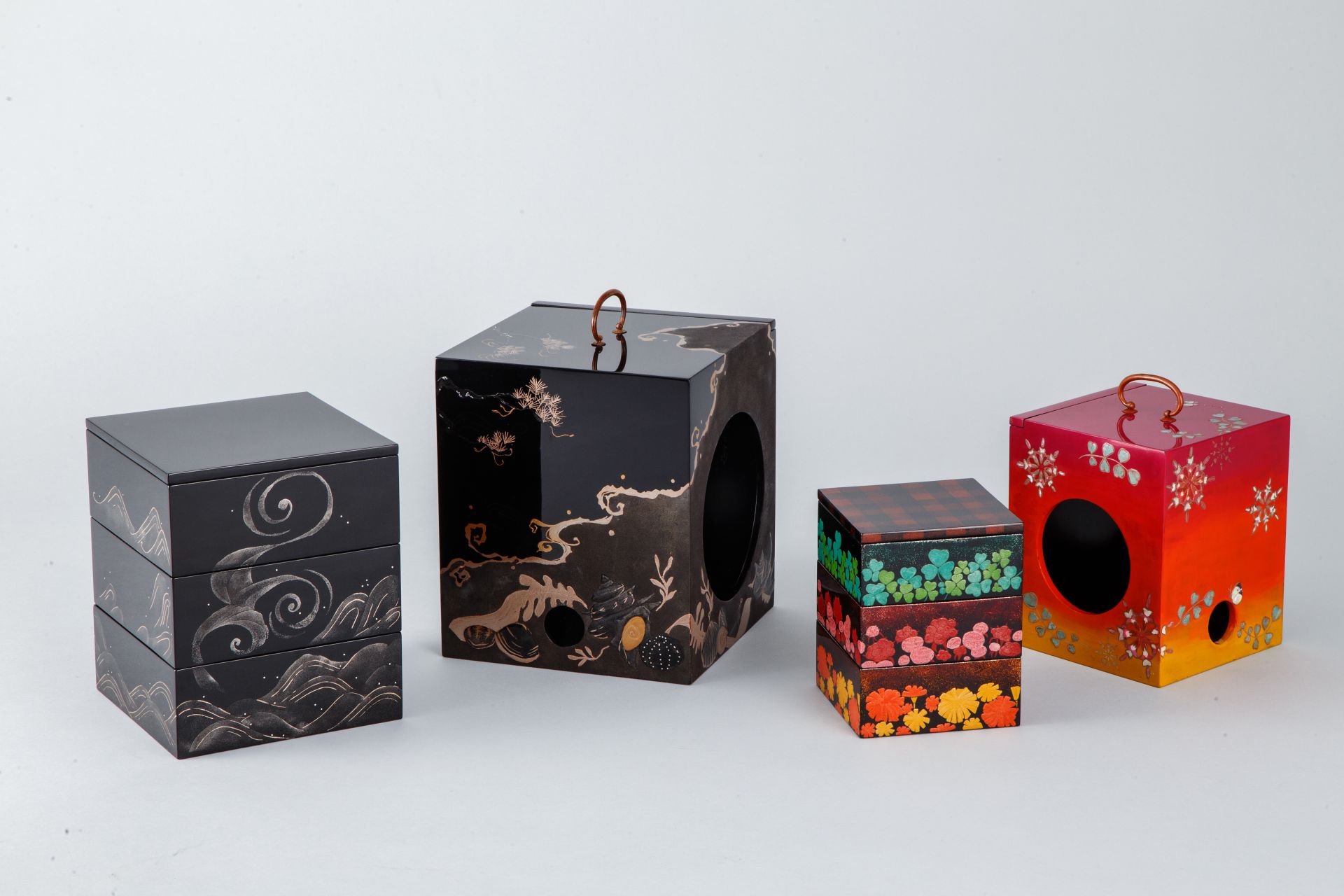 親子遊山箱　「潮騒」「野遊び」