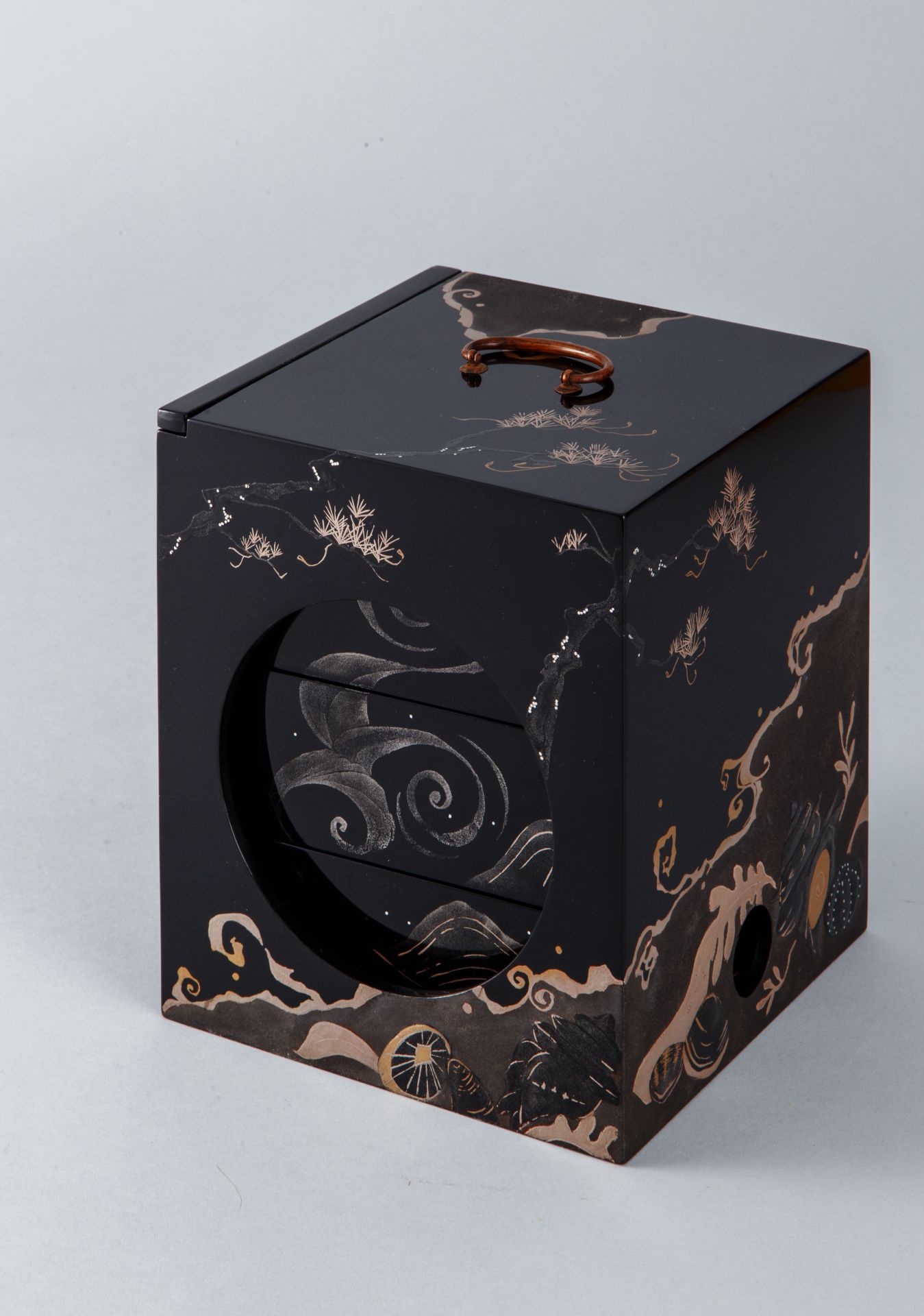 親子遊山箱　「潮騒」「野遊び」