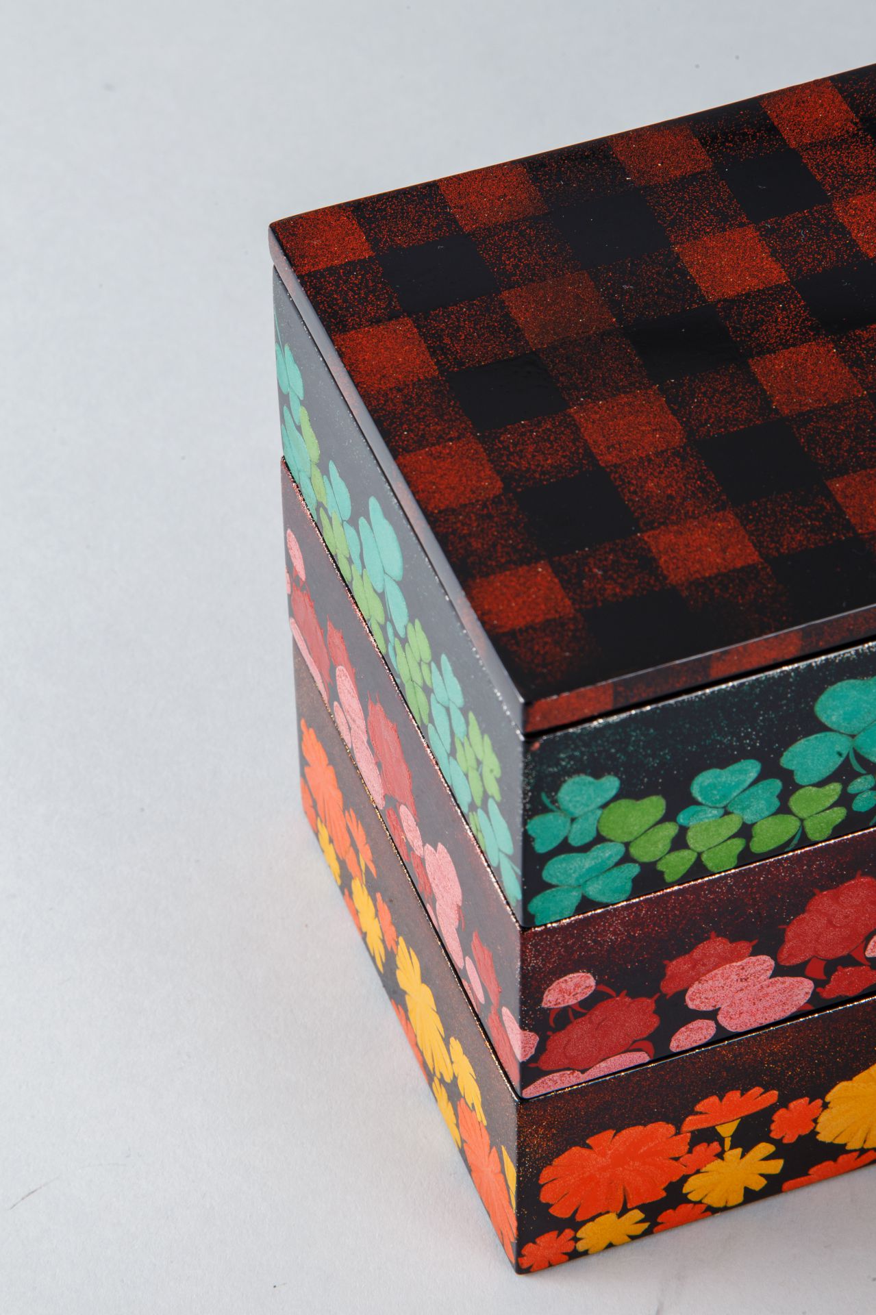 親子遊山箱　「潮騒」「野遊び」