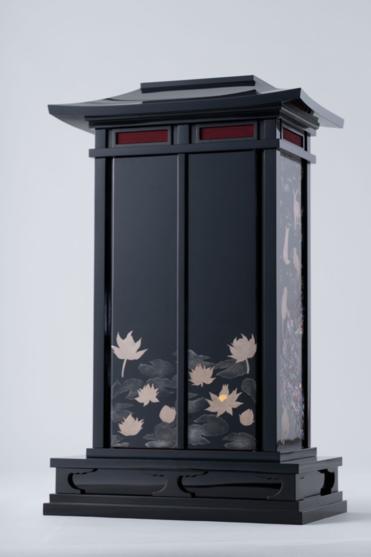 蒔絵厨子《Śaśajātaka》