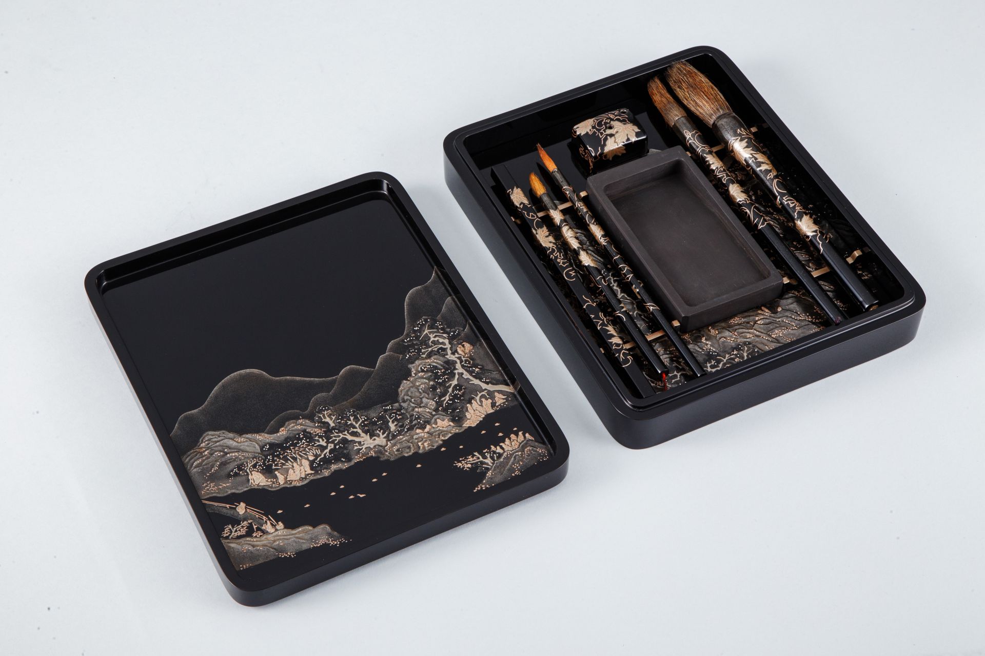 蘭亭曲水蒔絵硯箱