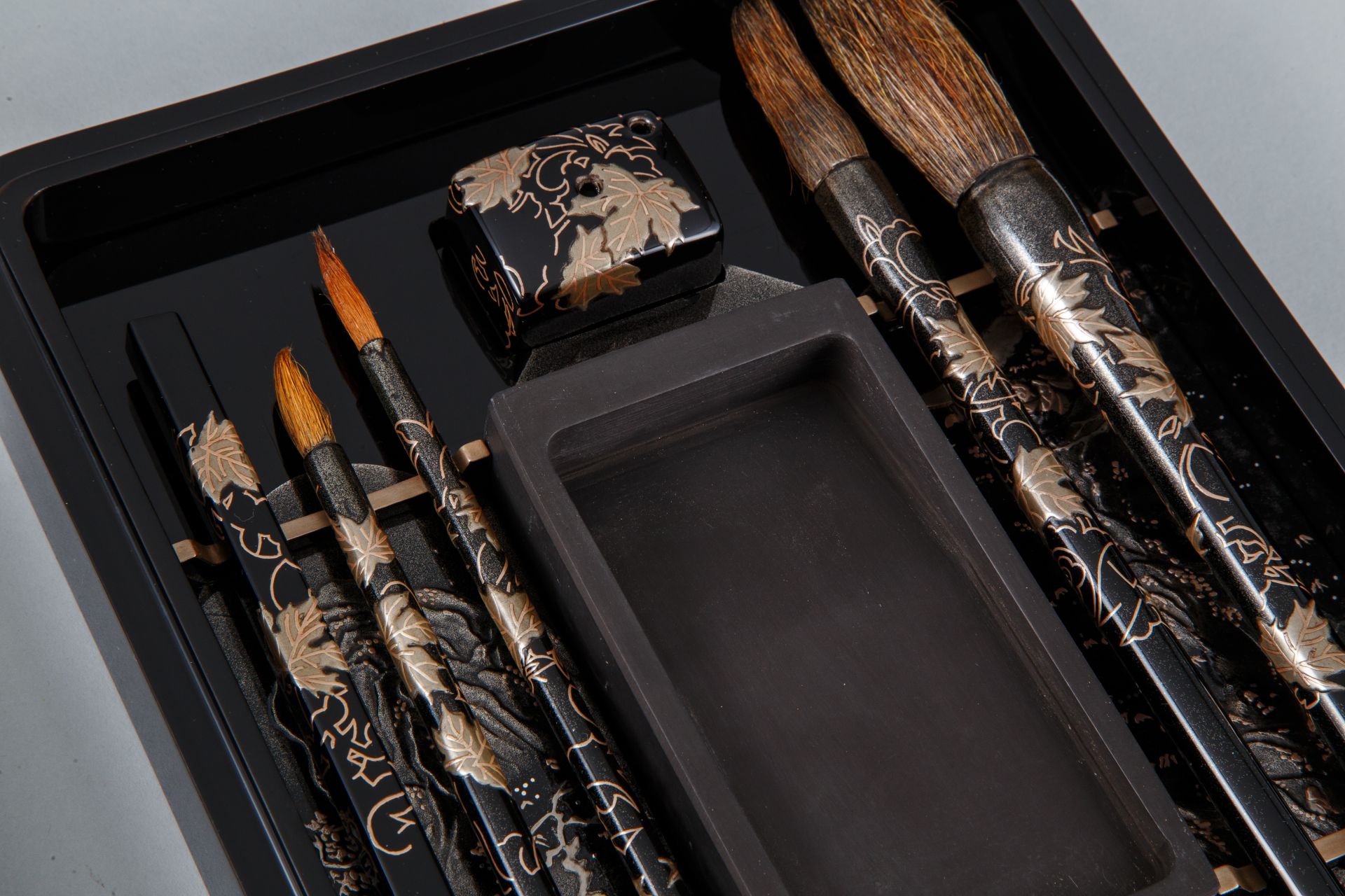 蘭亭曲水蒔絵硯箱