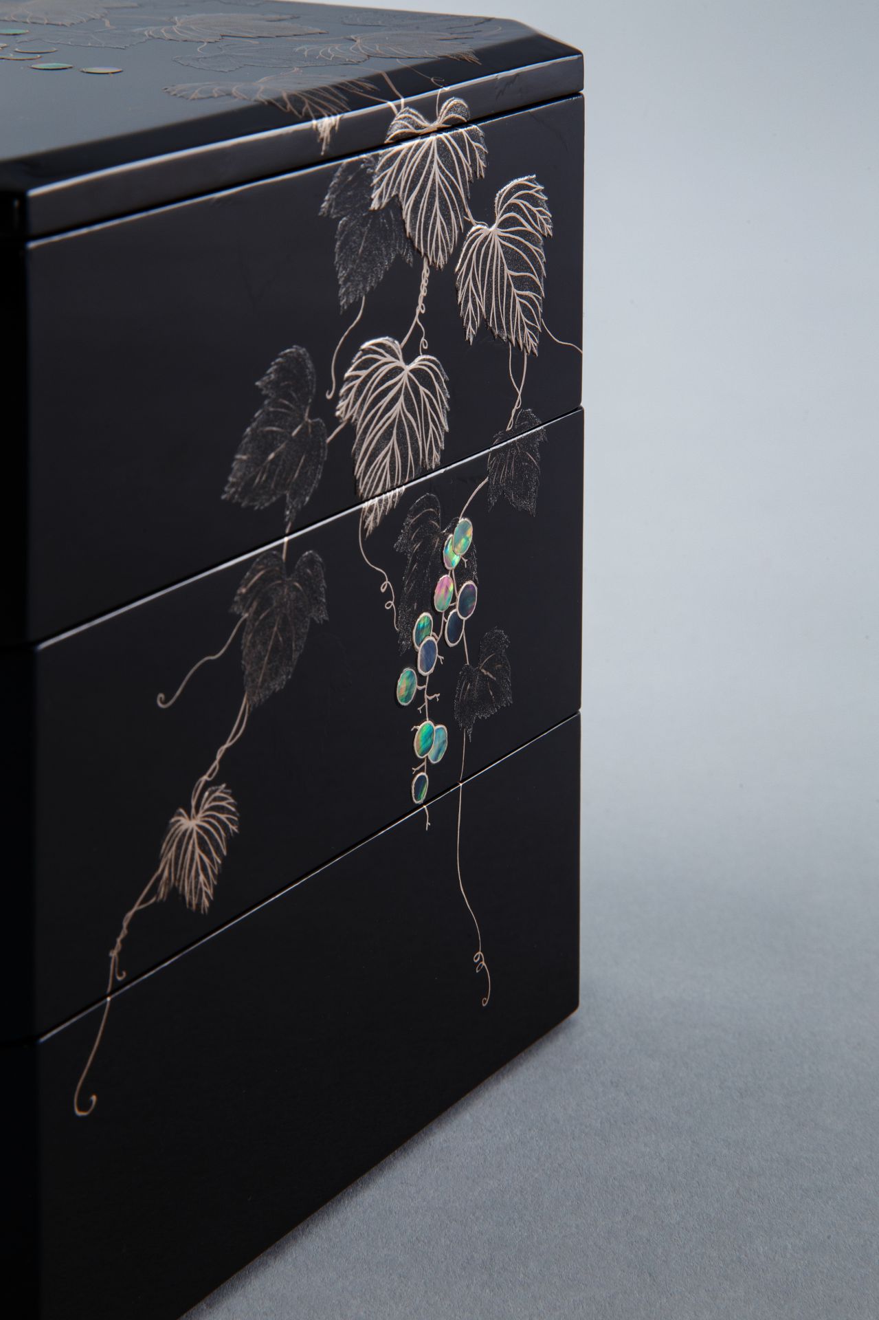 葡萄蒔絵三段重箱