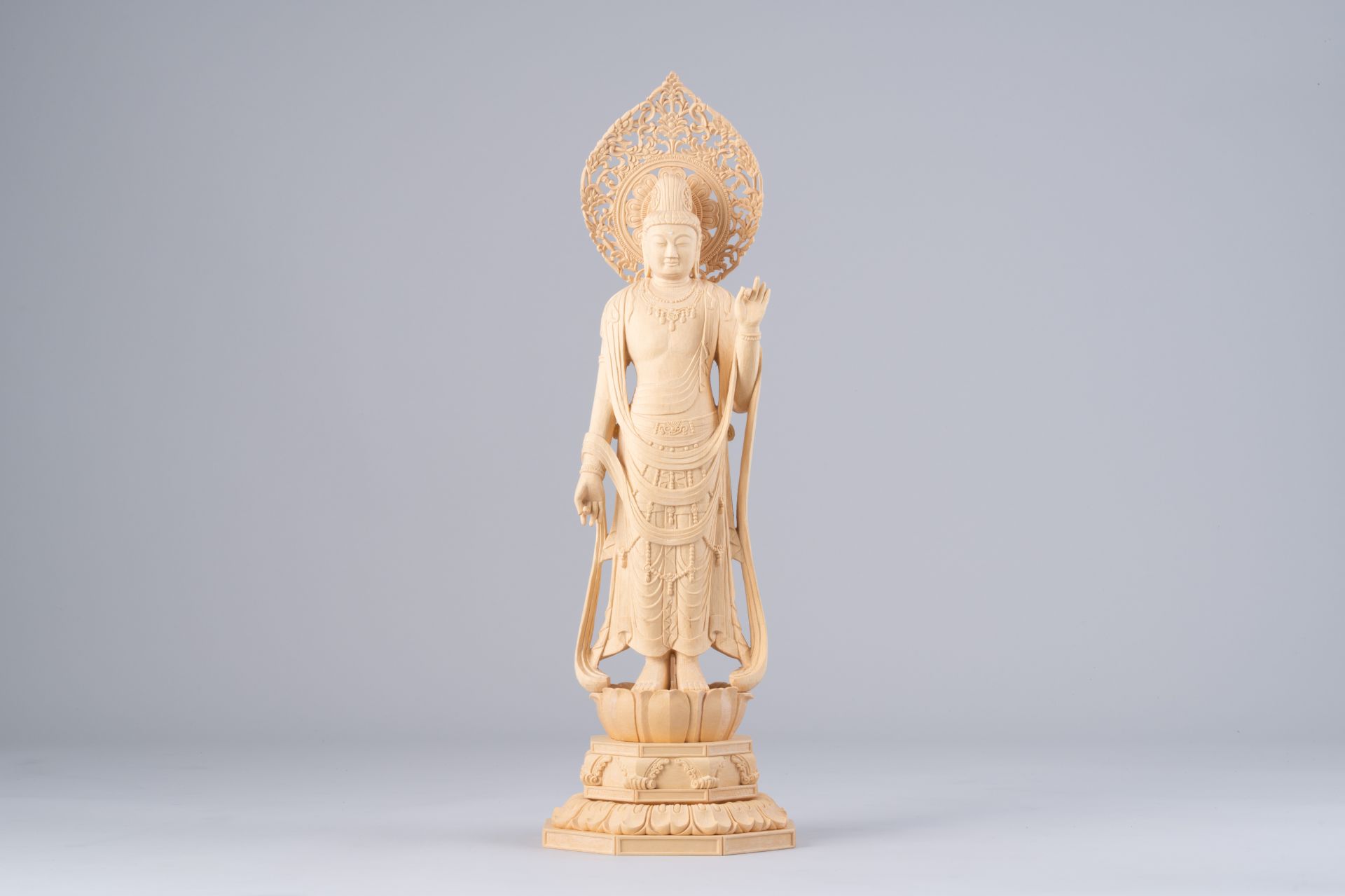 聖観音菩薩立像