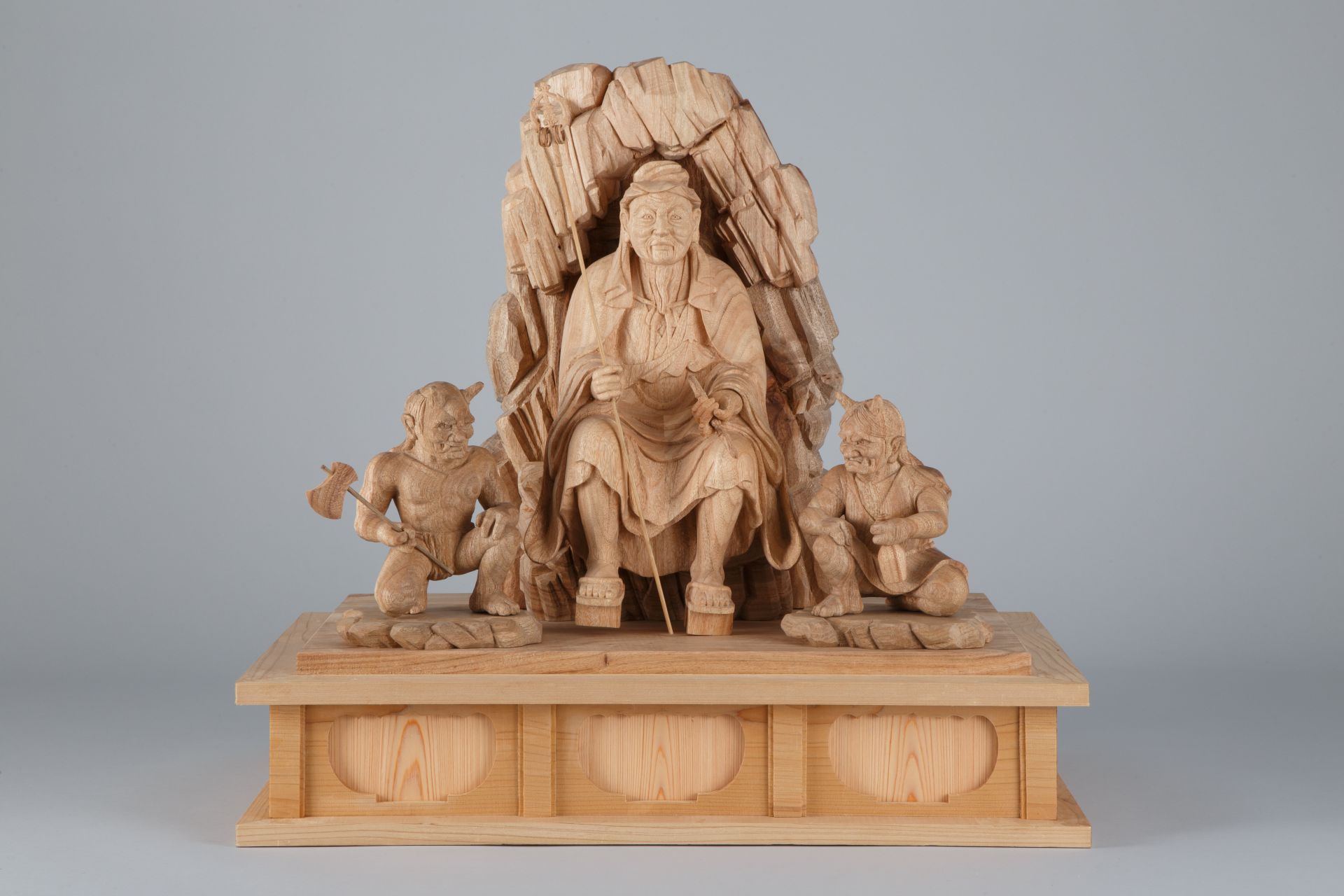 役行者倚像　前鬼・後鬼