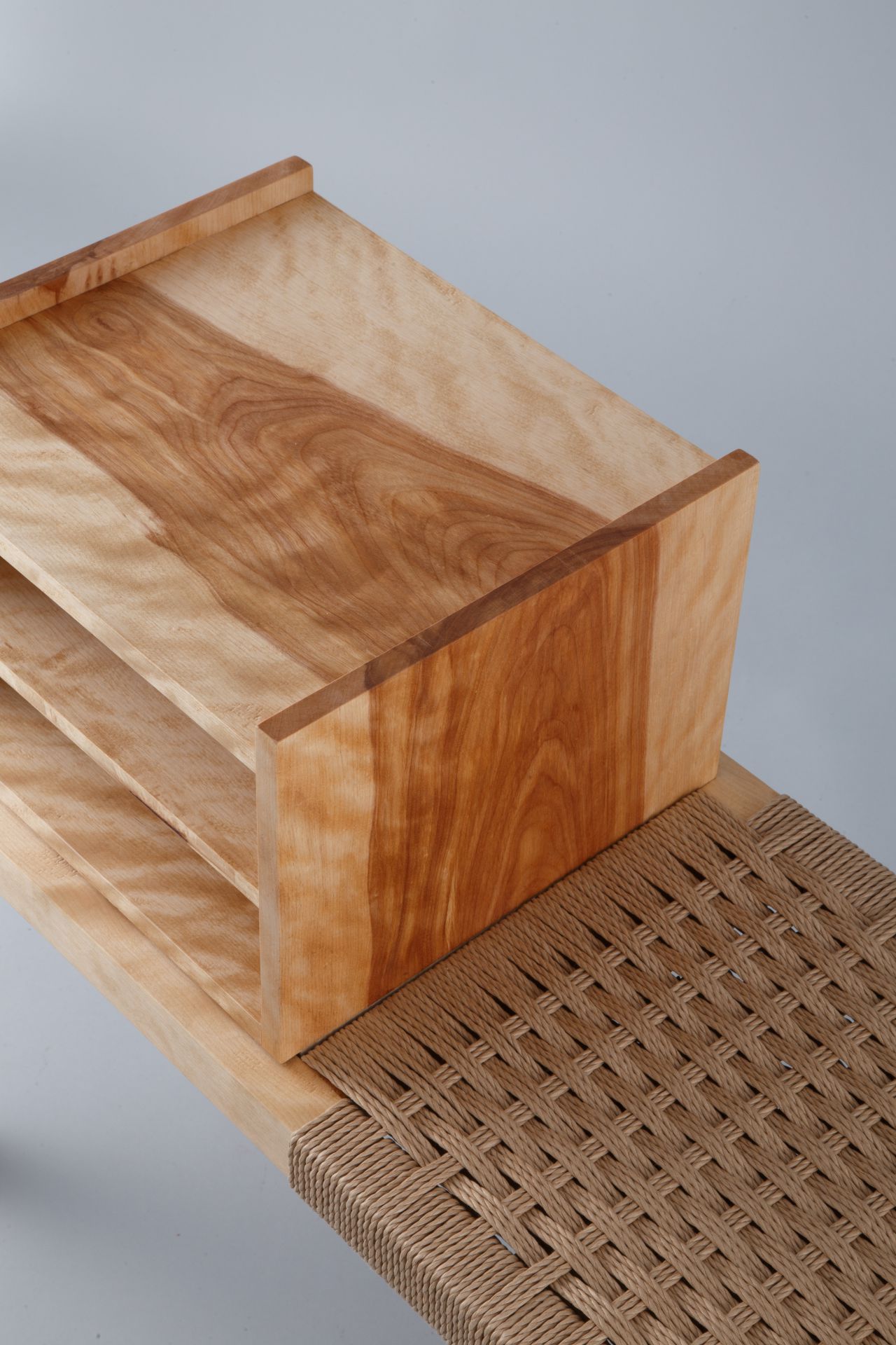 テレフォンベンチ